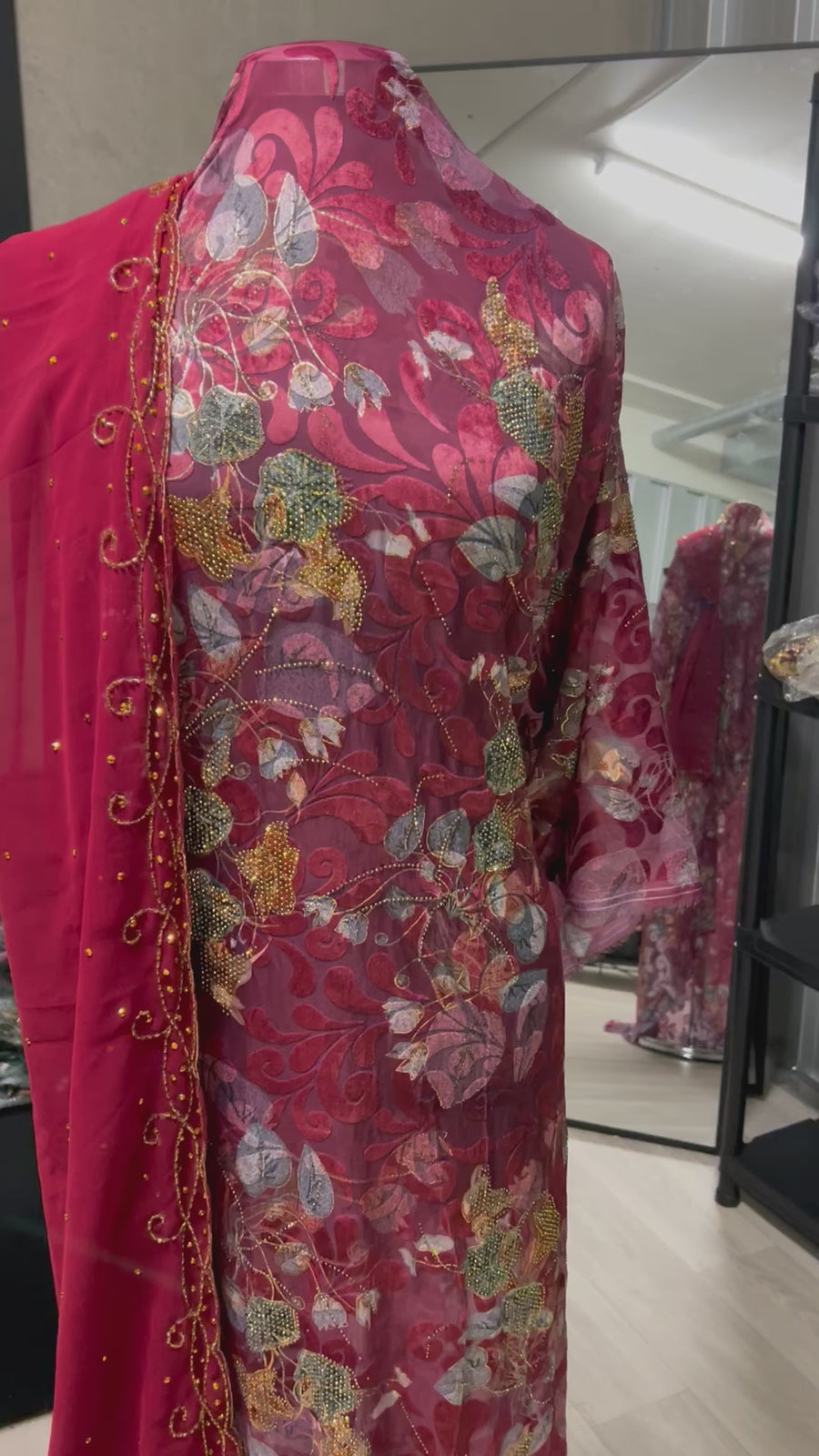 LIMITED EDITION (Maqbal-Silk) Burgundy Flower Heaven