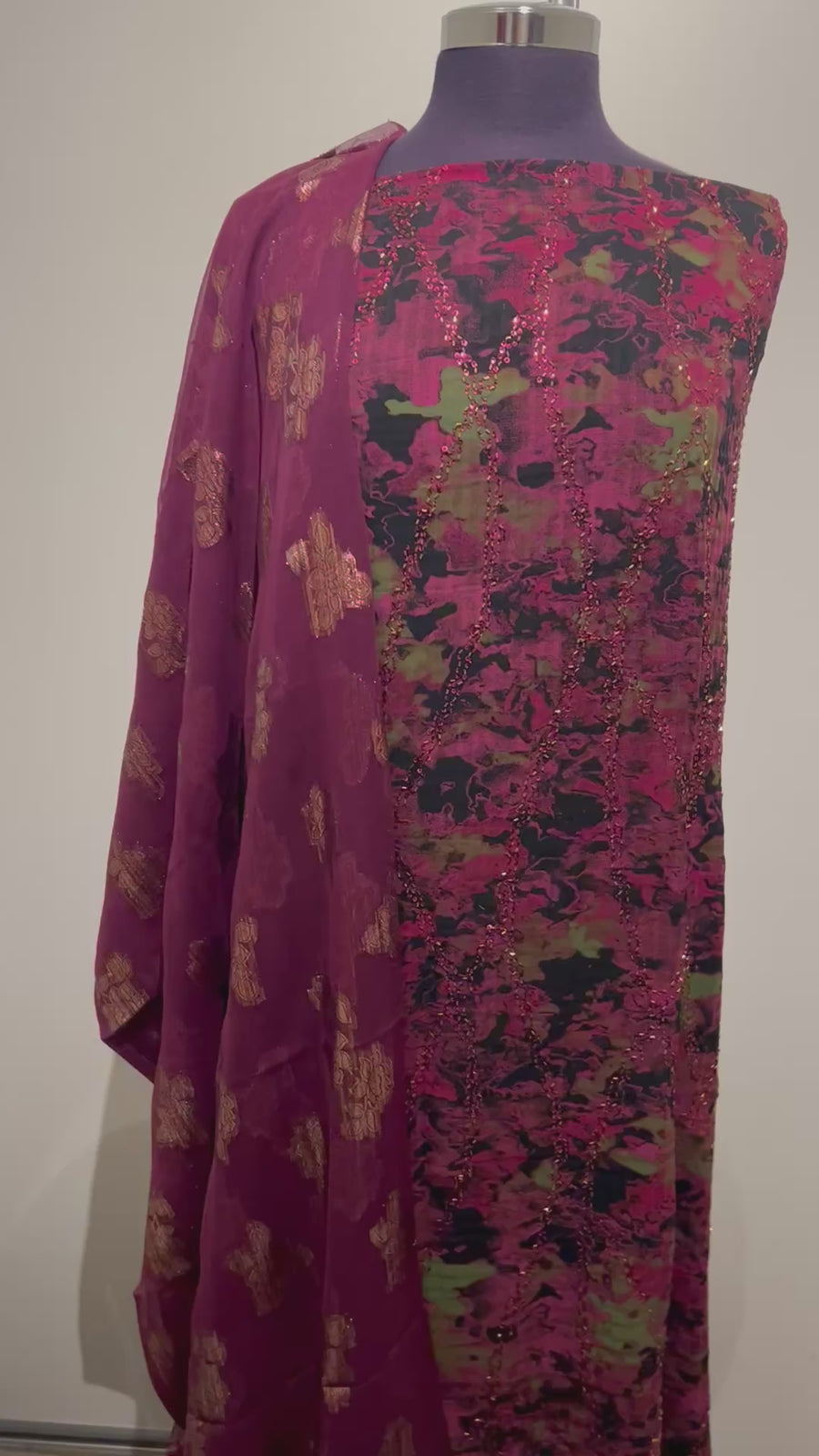 LIMITED EDITION                           Black Flamingo Burgundy